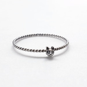 Tiny Cat-ring - kittyring - zilveren kat - dunne mini-statementring - sierlijke illusy