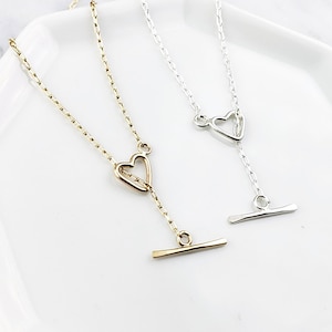 Heart toggle chain necklace - small heart - gold silver - simple chain necklace - minimal dainty - illusy