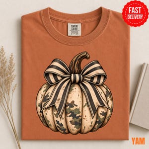 Comfort Colors® Pumpkin Bow Shirt, Vintage Pumpkin Tee, Fall Pumpkin T-Shirt, Cute Autumn Shirt, Thanksgiving Tee, Rustic Fall Gift for Her