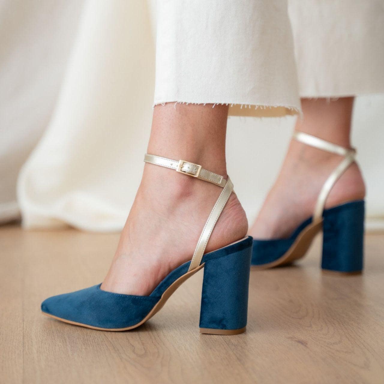 blue dress gold heels With heels that go with blue dress