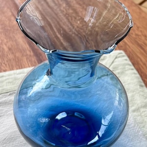 Handblown Cobalt Blue Glass Vase: Vintage Art Glass Decor