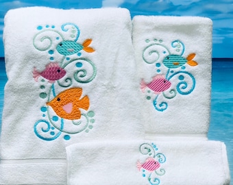 Personalized Fish Bath Towel . Custom towels. Fish towels . Personalized Towels . Bath Towels . Towels . Kids Towels . Kids Bath Towels