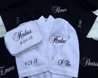 Bridal party Robes, Personalized Waffle Robes, Monogrammed Cotton Robes, Bridesmaid Robes in Waffle Weave Cotton Robes, matching makeup bag