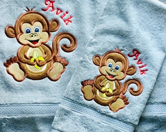 Kids Bath Towels personalized makes a great gift, monkey Bath towels, Kids towels, Bath towels for boys, Monogrammed bath towels