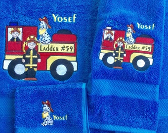 Fire truck Bath Towel set, Personalized Kides Bath Towel, hand towel or the whole set, also have trucks.. cars... animals.. you name it.