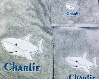 Shark Bath towels, best bath towels for kids, Personalized kids Bath Towels ,Shark Towel, Monogrammed towels, Personalized gifts