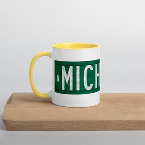 Chicago Street Downtown Michigan Ave Mug with Color Inside Cup