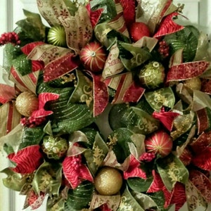 Best Seller Funky Christmas Wreath, Christmas Door Wreath, Holiday Wreath, Traditional Wreath, Christmas Decoration, Door Wreath image 3