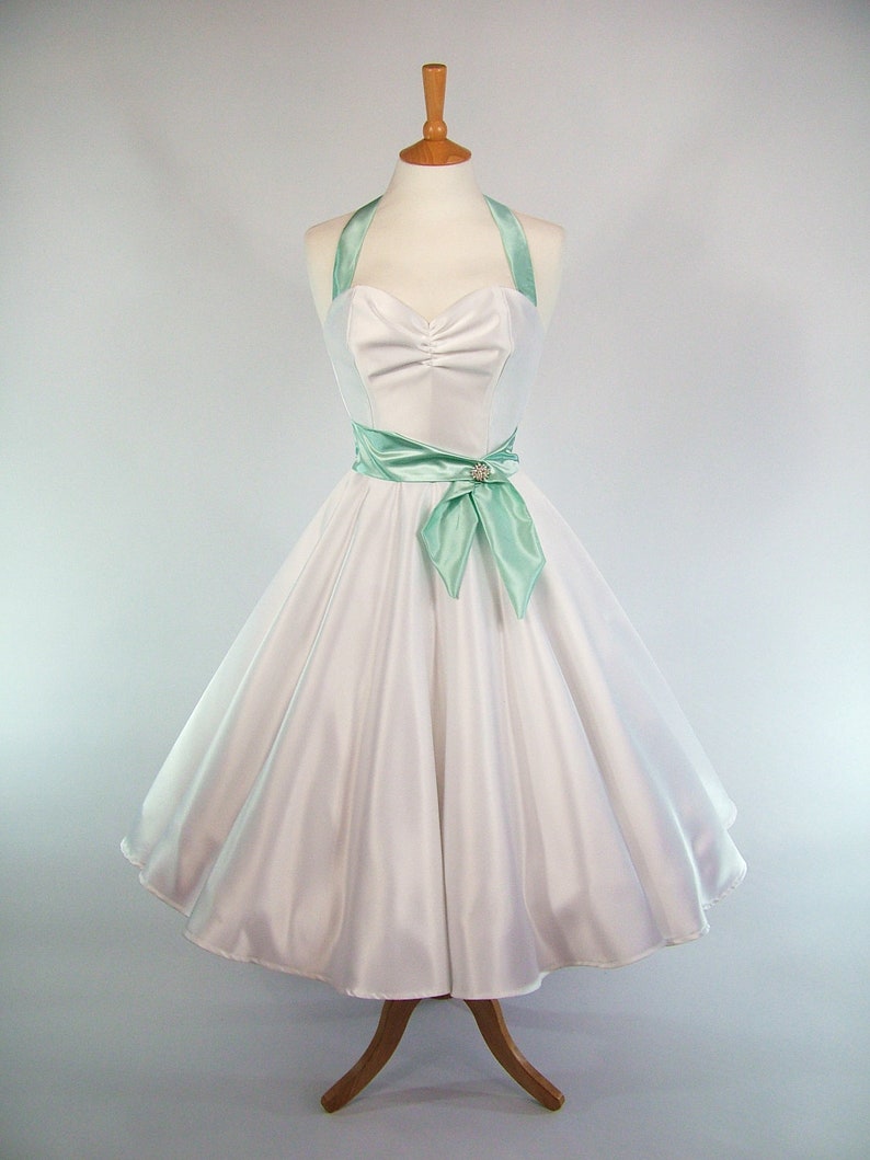 Made to Measure Mint Green and White Duchess Satin Full Circle - Etsy