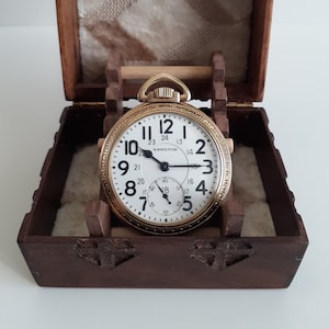 Antique, Serviced, Railroad Hamilton Grade 992 B, 21 Jewel pocket watch. 1949 with wood box and stand.