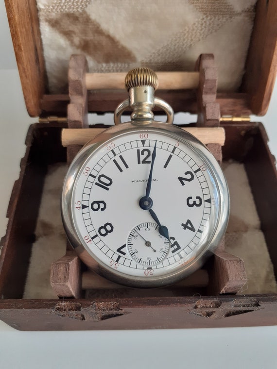 Waltham 17 jewel hotsell railroad pocket watch