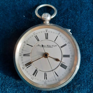Antieke, onderhouden, Engelse chronograaf. Sterlingzilveren kast. 7 juwelen. gemaakt in 1897