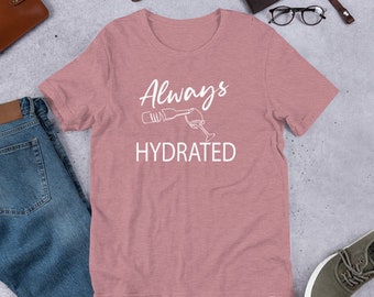 Siempre hidratado vino / socios en camisa de vino, camisa de vino, camisa amante del vino, regalo, camisa de degustación de vinos, camisa de vino divertida, mejor amigo