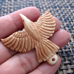 Extra Large (50mm) Antique look  Hand Carved White Raven ,  Buffalo Bone Carving, Pendant Beads, Jewelry making Supplies S5841