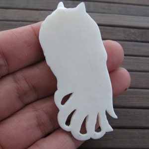 Hand carved horse in buffalo bone, Jewelry Supplies B6188 image 2