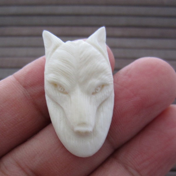 Hand Carved Wolf Head, Ox bone Carving, Flat-Backed, Not Drilled, Jewelry making Supplies, B4032