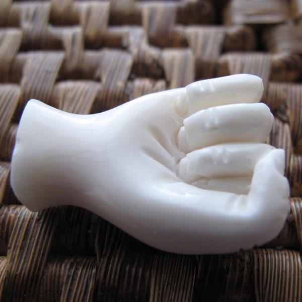 Adorable  Fist Pendant, Hand Carved Water Buffalo Bone, NOT Drilled,  Tangan, Jewelry making Supplies B8557