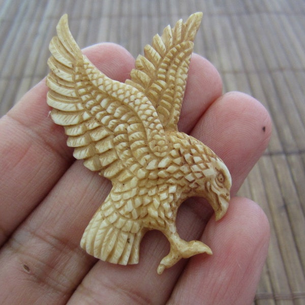 Excellent carving Hawk, Buffalo bone  carving  Jewelry making Supplies B5184