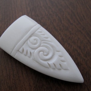 Excellent  Hand Carved Tusk , Buffalo bone carving, Pendant, NOT  Drill, Supplies for jewelry B6539