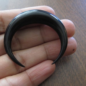 Large 45mm Double Horn Crescent,  Buffalo Horn Carving, Boho Jewelry, ,  NOT Drilled,  jewelry making Supplies B4500-10