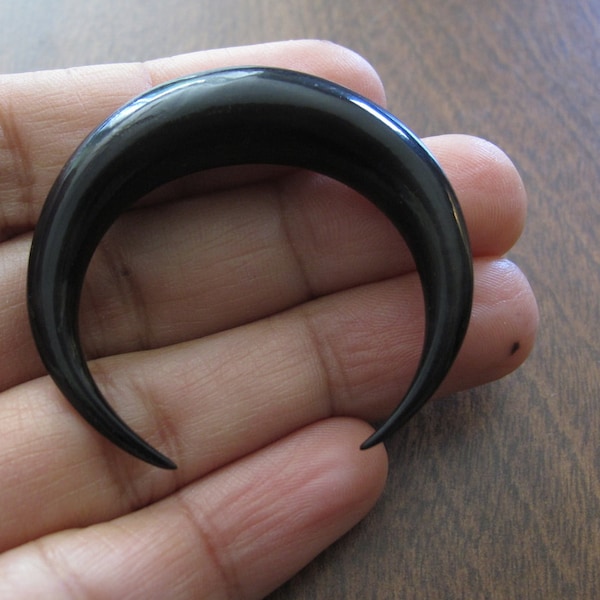 Large 45 mm Double Horn Crescent,  Buffalo Horn Carving, Boho Jewelry, ,  NOT Drilled,  jewelry making Supplies B4500-10