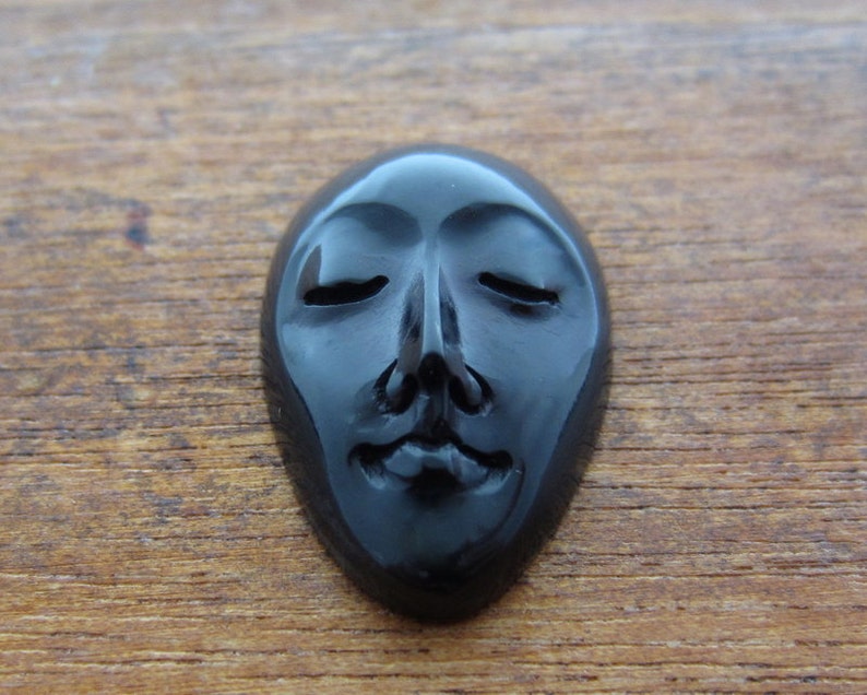 Hand carved Oval face cabochon with closed eyes , Buffalo horn Carving, Embellishment, Cabochon for setting B4089 image 3