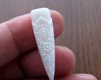 Hand Carved buffalo bone  Tusks , Buffalo Bone Carving, jewelry making supplies