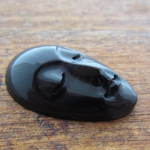 Hand carved Oval face cabochon with closed eyes , Buffalo horn Carving, Embellishment, Cabochon for setting B4089 image 2