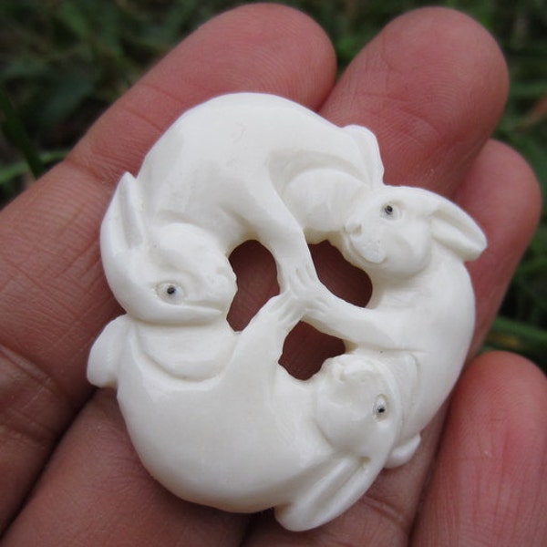 Hand Carved Three Little Rabbits, Buffalo Bone Carving, Not Drilled, Jewelry making supplies B4535