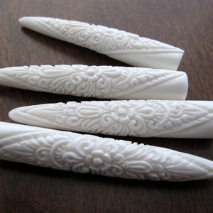 Hand Carved tusk Buffalo bone, talon, Choker, Jewelry making supplies B7974