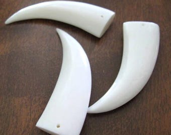 Hand Carved tusk Buffalo bone, Choker,DRILLED,  Jewelry making supplies B6447