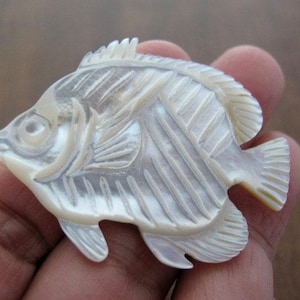 Pez tallado a mano, Tallado en nácar, Suministros para hacer joyas B8046