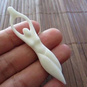 Ausgezeichnete Göttin Anhänger, gebohrt Seite an Seite, Bone Carving, Schmuck machen Liefert B3823