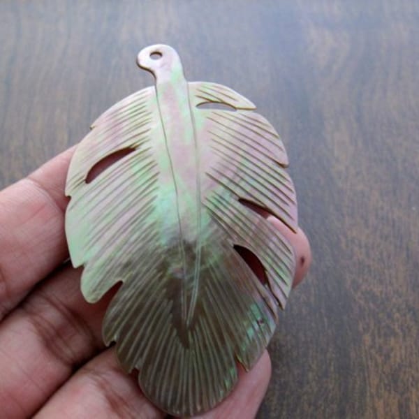 SALE Gorgeous Mother of Pearl carving, Carved leaves Pendant, Jewelry making supplies  B8100