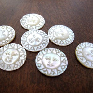 20mm  Hand Carved Sun Face Cabochon with Open Eyes,  Mother of Pearl, Cabochon for Setting B8117