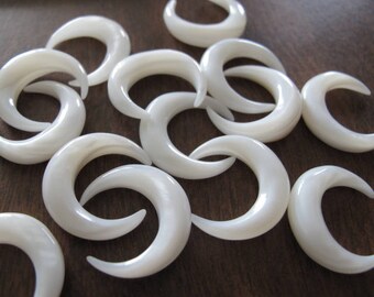 20mm Double Horn Crescent, Fresh Water Mother of Pearl, Pearly White, Hand Carved, NOT Drilled,  Jewelry making supplies   B6785