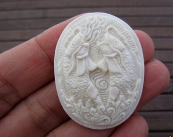 NEW ARRIVAL  Excellent Detail Carved two fish Cameo, Flat back, Oval cabochon ,Buffalo  Bone Carving, Jewelry making Supplies  B4649