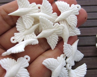 カニの彫刻 手彫りの骨のジュエリー製作用品 アンティーク調 - Etsy 日本
