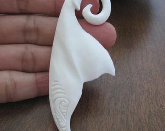 Beautiful Hand Carved buffalo bone  whale tail pendant ,Buffalo bone carving, Jewelry Making Supplies BS8398