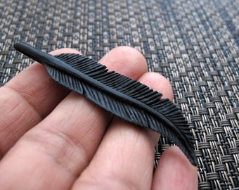 SALE Beautiful  Carved Feather , Carved buffalo horn, Side-DRILLED,  Jewelry making Supplies B8664