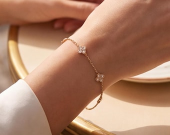Pulsera de trébol para mujer, pulsera de flor de circonita cúbica de plata de ley 925, joyería floral delicada, regalo de cumpleaños para ella.