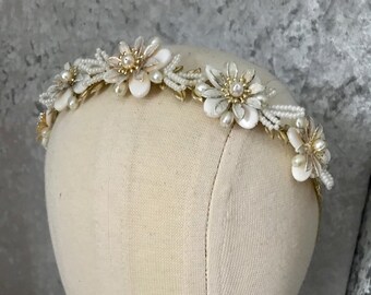 Vintage Floral Bridal Headpiece - Antique inspired Tiara - Rustic Wedding Headband - vintage Headpiece - 70s Bridal Headpiece