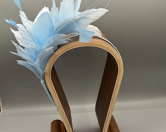 Baby blue feather headband fascinator, Races headpiece, mother of the bride headpiece, light blue fascinator headband