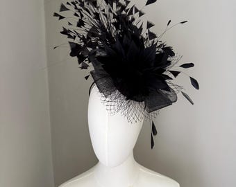 Black veiled hatinator fascinator headband with feathers, black headpiece for a wedding guest, mother of the bride, Races headwear
