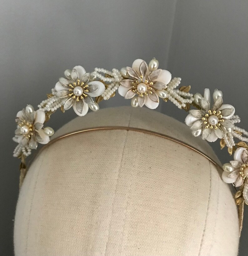 1940s bridal headband Gold or Silver Wild Romance. bridal halo crown 1930s style wedding headpiece antique style tiara