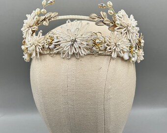 Rustic Retro floral crown, beautiful botanical bridal headpiece, vintage wedding tiara, Elegant bride to be, hair accessories