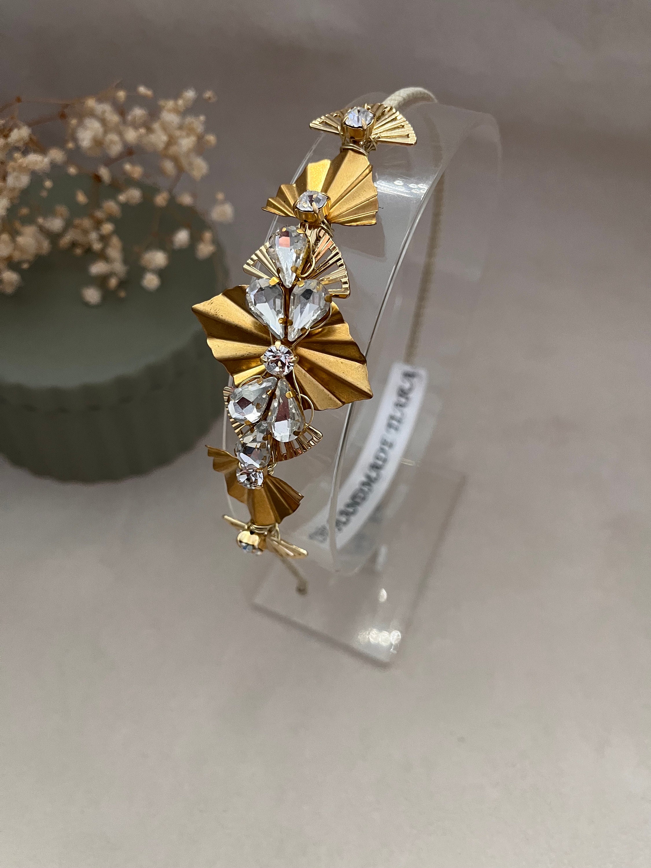 Brand New Crystal Wedding Headband Never worn. Art Deco Gatsby Style Amazon.com: BABEYOND 1920s Flapper Headband Crystal Great  main image 2