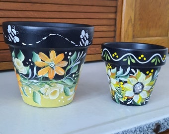Terracotta Clay Pot set, 6&quot; and 4.5&quot; Sunflowers Bumblebee Handpainted, Homemade, Outdoor Decor, Bee Design Flo,  Great Gift, Mother&#39;s Day