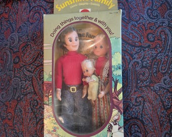 NIB 1970s Sunshine Family