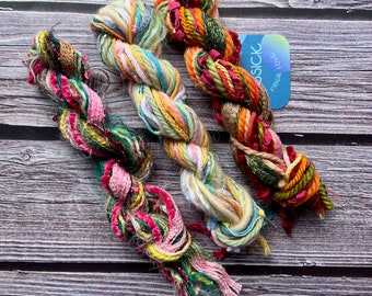 Paquete de mini hilos de arte sostenibles / Muestrario de fibras de mini telar recicladas, manualidades, adornos, técnicas mixtas, ribetes, tarjetas, pompones, saori, fieltrado